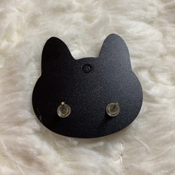 3 for 10 EARRINGS - pink bunny 🐰 - Picture 3 of 3